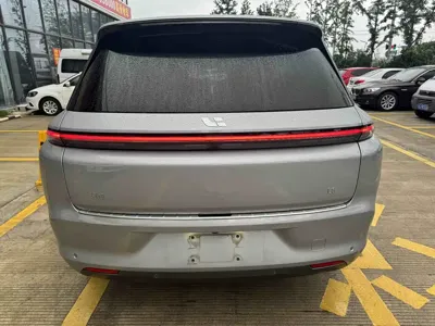 Li Auto Li L8 2022, 43000 км, за 223800 CNY - фото 8