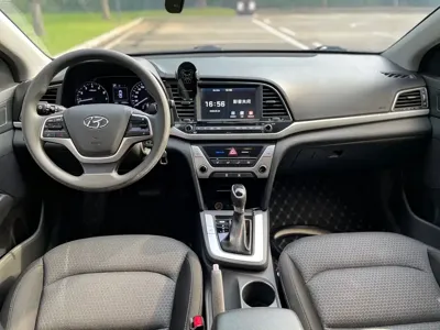 Hyundai Elantra 2018, 60000 км, за 28800 CNY - фото 10