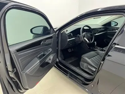 Volkswagen Passat 2023, 33000 км, за 139800 CNY - фото 10