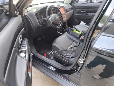 Mitsubishi Outlander 2018, 86500 км, за 48000 CNY - фото 13