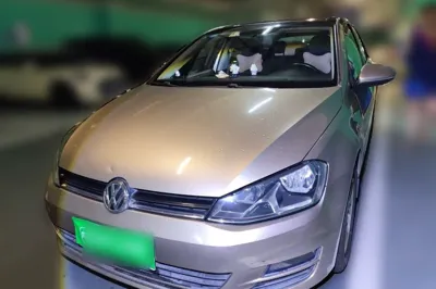 Volkswagen Golf · 2014 год