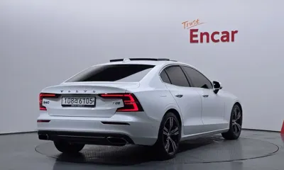 Volvo S60 2020, 114122 км, за 21300000 KRW
