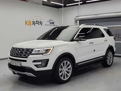 Ford Explorer · 2017 год