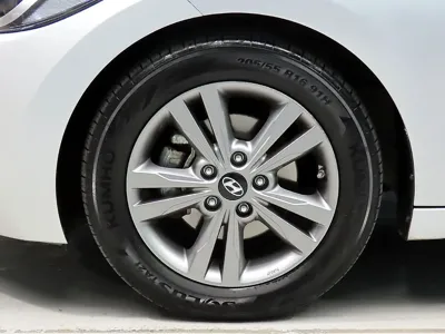 Hyundai Avante 2018, 197345 км, за 8500000 KRW - фото 20
