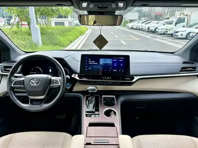 Toyota Granvia 2023, 75000 км, за 215000 CNY - фото 6