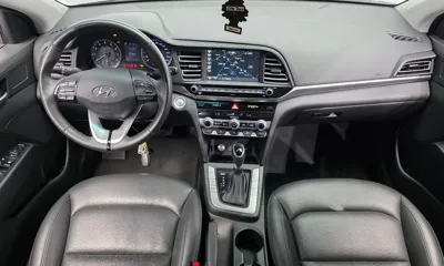 Hyundai Avante 2019, 134123 км, за 8700000 KRW - фото 7
