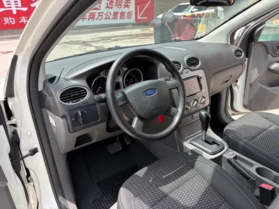 Ford Focus 2014, 60000 км, за 14800 CNY - фото 4