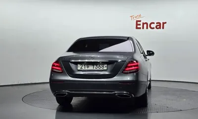 Mercedes-Benz E-Class 2017, 239528 км, за 14500000 KRW