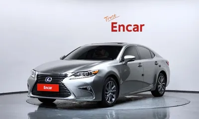 Lexus ES · 2018 год