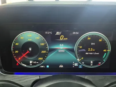 Mercedes-Benz E-Class 2022, 62553 км, за 36500000 KRW - фото 8