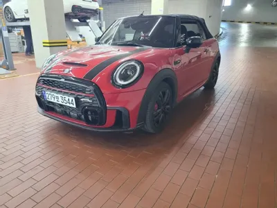 MINI Cooper Convertible · 2024 год
