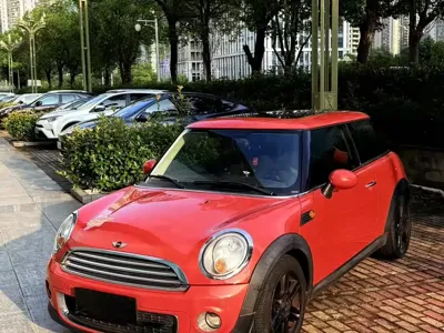 MINI MINI 2014, 120000 км, за 34500 CNY