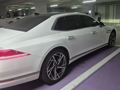 Genesis G90 2024, 23000 км, за 80760000 KRW