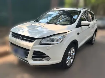 Ford Kuga · 2014 год