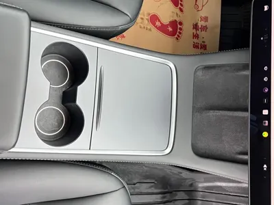 Tesla Model 3 2023, 32000 км, за 128800 CNY - фото 9