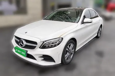 Mercedes-Benz C-Class 2019, 99600 км, за 102513.38 CNY - фото 1