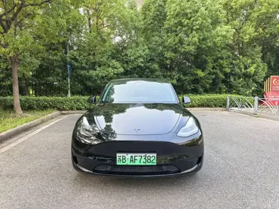 Tesla Model Y 2022, 108000 км, за 139800 CNY