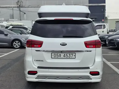 Kia Canival 2019, 175300 км, за 18500000 KRW