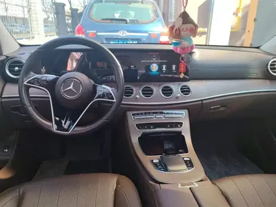 Mercedes-Benz E-Class 2022, 60000 км, за 276000 CNY - фото 12