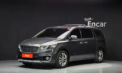 Kia Canival · 2018 год