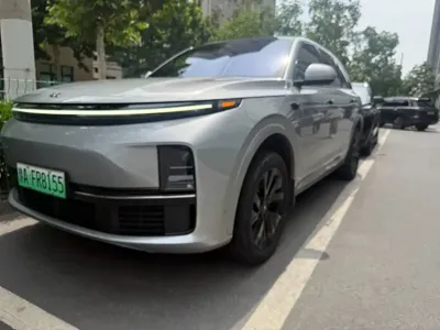 Li Auto Li L7 · 2023 год