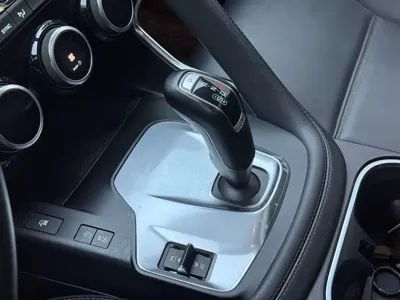 Jaguar E-Pace 2021, 65000 км, за 96800 CNY - фото 11