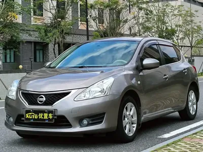Nissan Tiida 2012, 133000 км, за 17800 CNY - фото 1