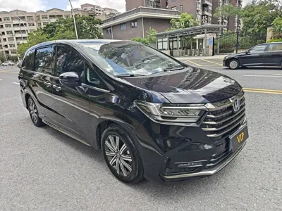 Honda Odyssey 2023, 80000 км, за 128000 CNY