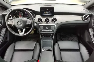 Mercedes-Benz CLA 2018, 62700 км, за 77432.37 CNY - фото 19