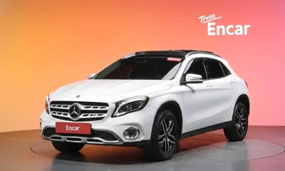 Mercedes-Benz GLA-Class · 2018 год