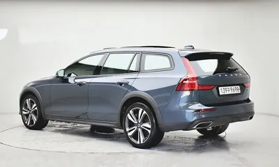Volvo V60 2020, 96400 км, за 21800000 KRW
