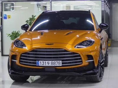 Astonmartin DBX · 2023 год