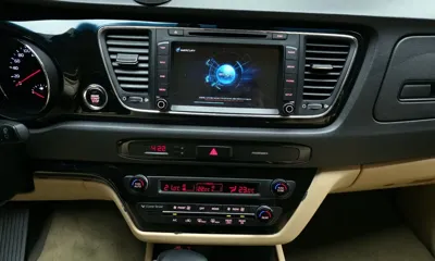 Kia Canival 2017, 103006 км, за 12500000 KRW - фото 14