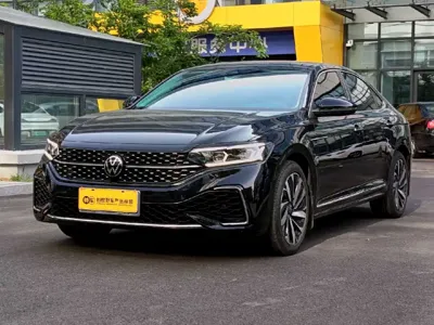 Volkswagen Passat · 2022 год