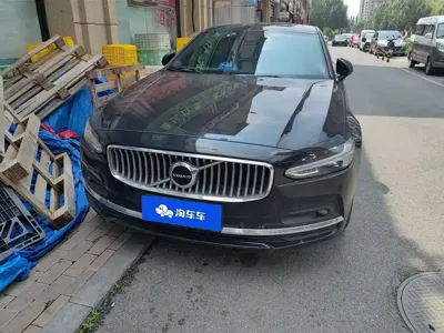 Volvo S90 2021, 141200 км, за 142800 CNY