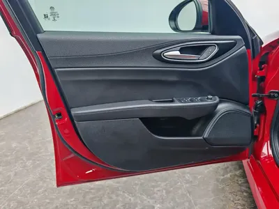 Alfa Romeo Giulia 2019, 63000 км, за 109800 CNY - фото 19