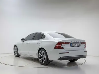 Volvo S60 2023, 11801 км, за 41000000 KRW