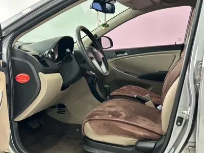 Hyundai Verna 2015, 105000 км, за 19800 CNY