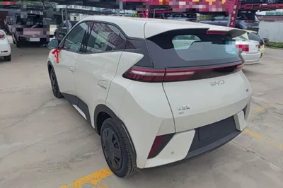 BYD Seagull 2025, 100 км, за 72561.52 CNY
