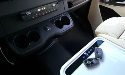 Mercedes-Benz Sprinter 2024, 25493 км, за 109000000 KRW - фото 9