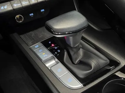 Hyundai Avante 2023, 38720 км, за 25000000 KRW - фото 9