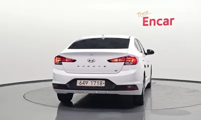 Hyundai Avante 2019, 222715 км, за 99990000 KRW