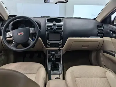 Geely Emgrand Classic 2013, 63700 км, за 11800 CNY - фото 12