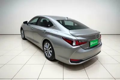 Lexus ES 2020, 144400 км, за 166822.17 CNY - фото 4