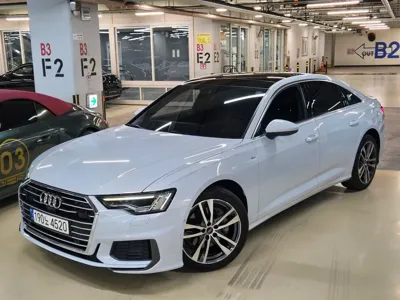 Audi A6 · 2022 год