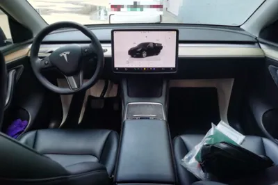 Tesla Model Y 2022, 111800 км, за 172709.21 CNY - фото 6