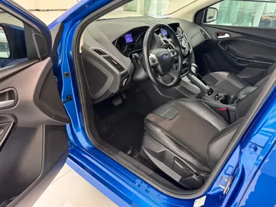 Ford Focus 2012, 120000 км, за 17800 CNY