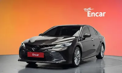 Toyota Camry · 2019 год