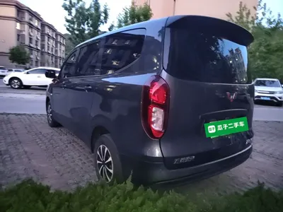 Wuling Hongguang New Energy 2024, 10900 км, за 65669.97 CNY