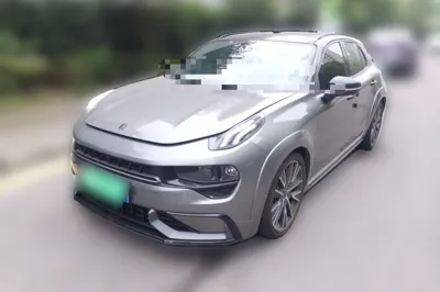 Lynk & Co 02 Hatchback · 2022 год
